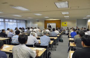 鉄道友の会2016年度総会の模様