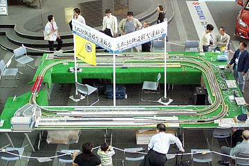 高松駅コンコースでの模型運転会