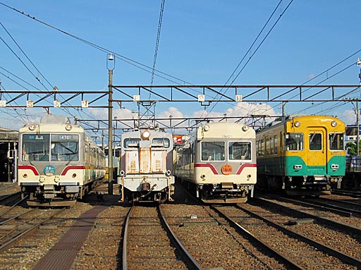 デキ12021+ホキ81+ホキ82