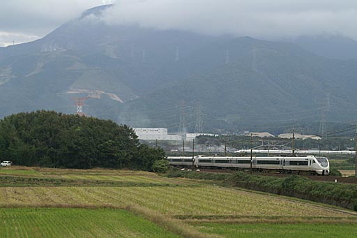 普通電車・貨物列車と「しらさぎ6号」まで撮影